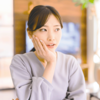 顎が気になる女性